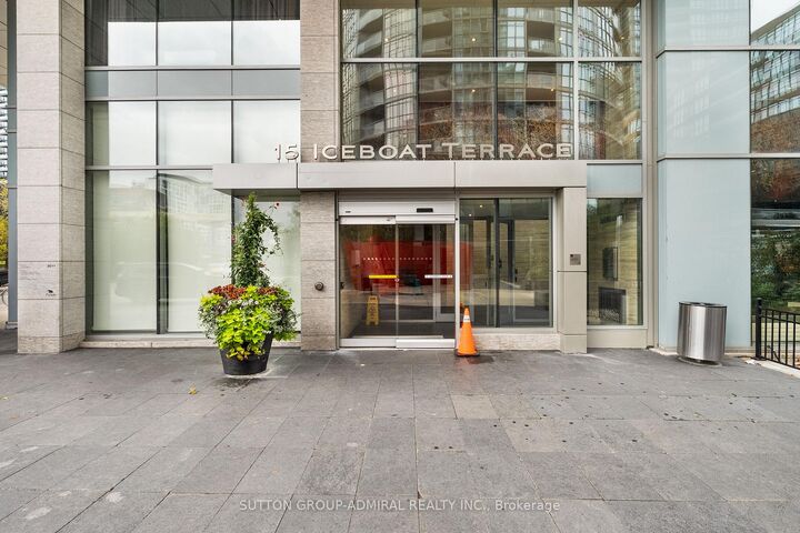 Property Photo:  15 Iceboat Terrace 2012  ON M5V 4A5 