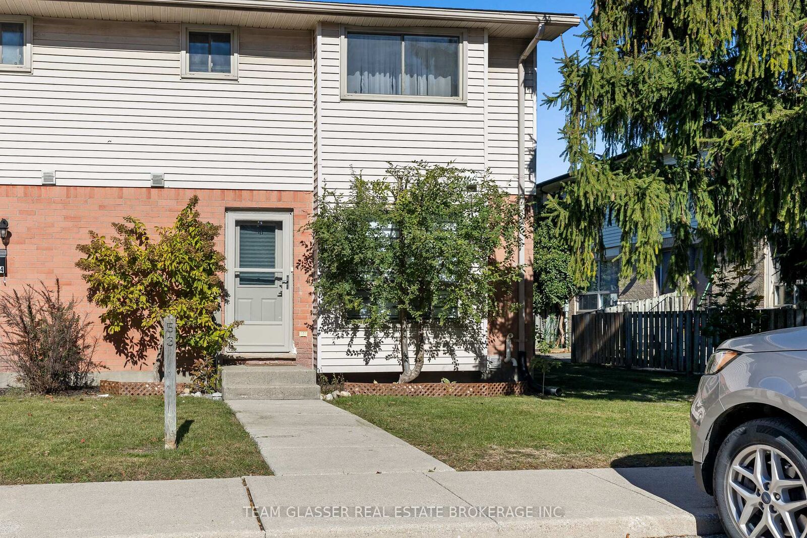 Property Photo:  355 Sandringham Crescent 53  ON N6C 5K3 