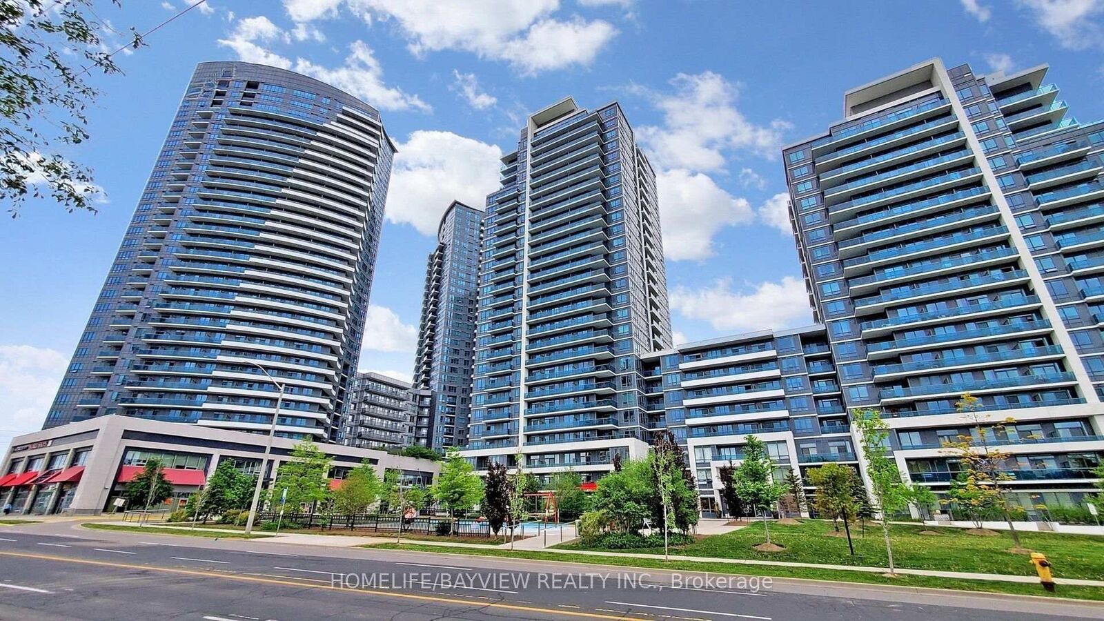 Property Photo:  7171 Yonge Street 2409  ON L3T 0C5 
