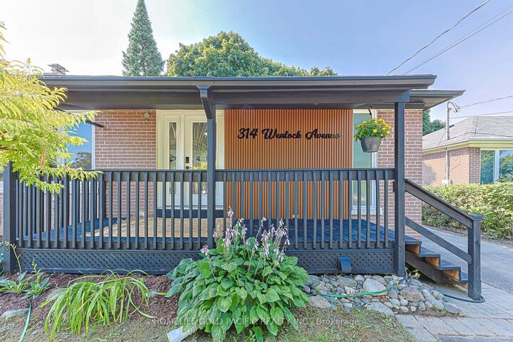 Property Photo:  314 Wenlock Avenue  ON L4C 1M7 