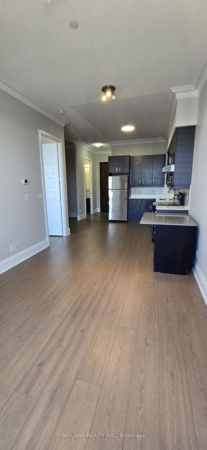 Property Photo:  8228 Birchmount Road Ph11  ON L3R 1A6 