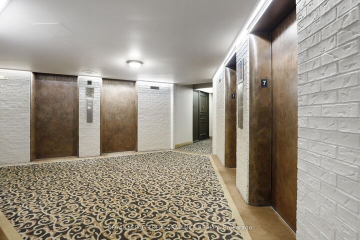 Property Photo:  1081 Ambleside Drive 703  ON K2B 8C8 
