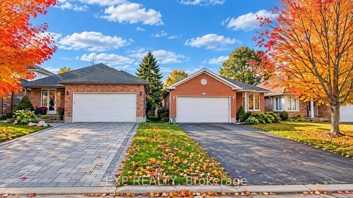 Property Photo: 487 Brentcliffe Drive Upper ON N2T 2R8