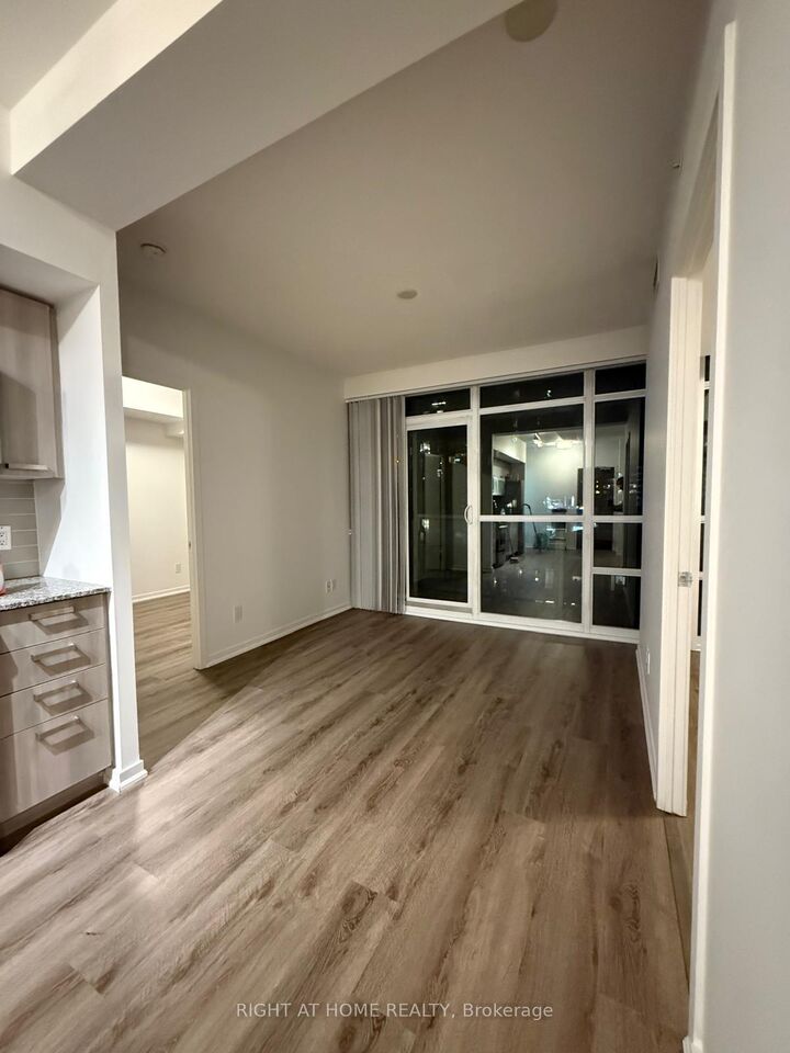 Property Photo:  68 Abell Street 1106  ON M6J 0B1 