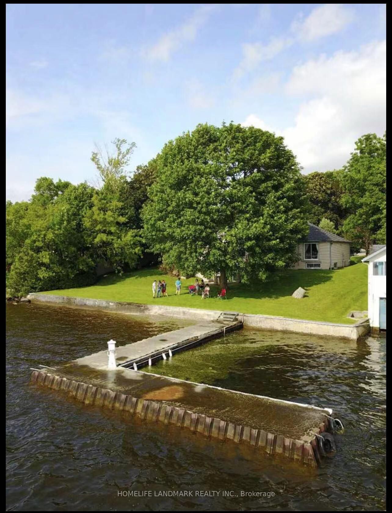Property Photo:  100 Lake Drive N  ON L4P 1A9 