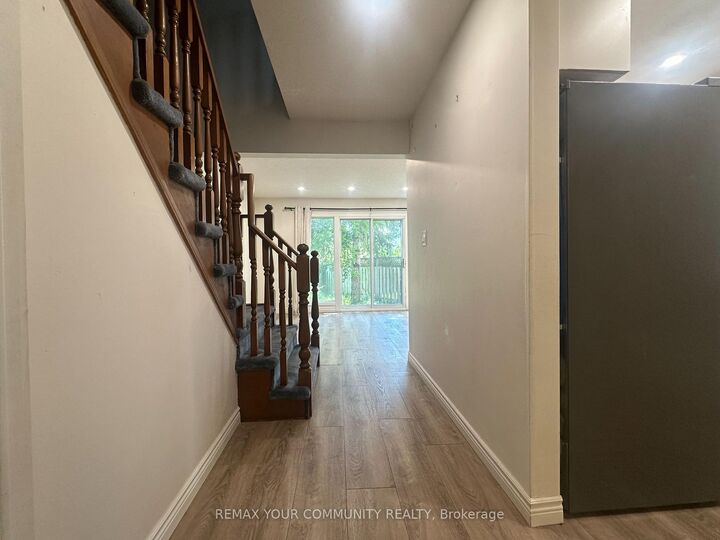 Property Photo:  9 Buchanan Crescent  ON L2V 4S2 