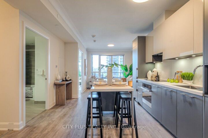Property Photo:  38 Water Walk Drive 728  ON L3R 6M8 