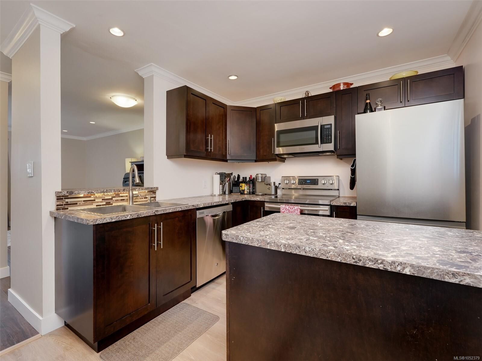 Property Photo:  991 Cloverdale Ave #201  BC V8X 2T5 