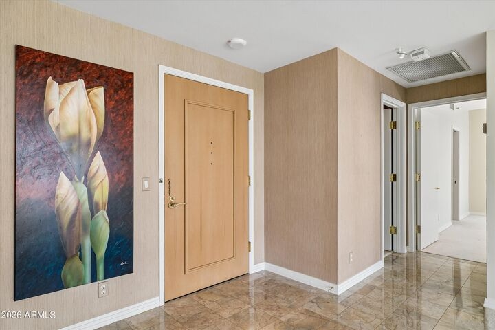 Property Photo:  1040 E Osborn Road 601  AZ 85014 