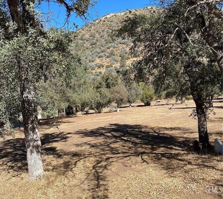 Property Photo: 11212 Back Canyon Road CA 93518