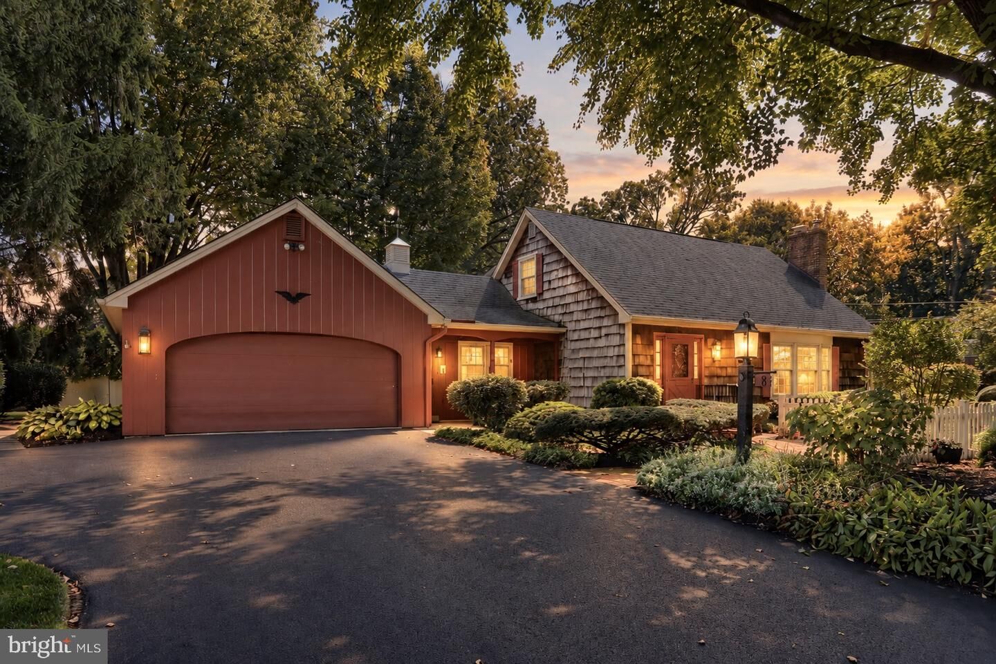 Property Photo:  8 Pennwood Road  PA 17042 
