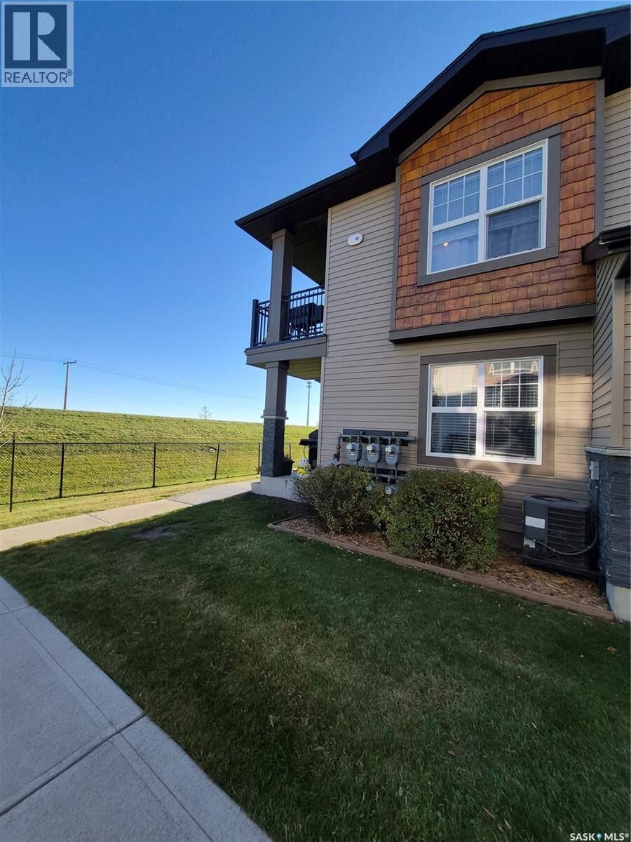 Photo de la propriété: 1702 1015 Patrick Crescent SK S7W 0M1