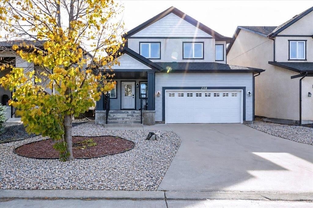 Property Photo:  208 Bellflower Road  MB R3Y 0H9 