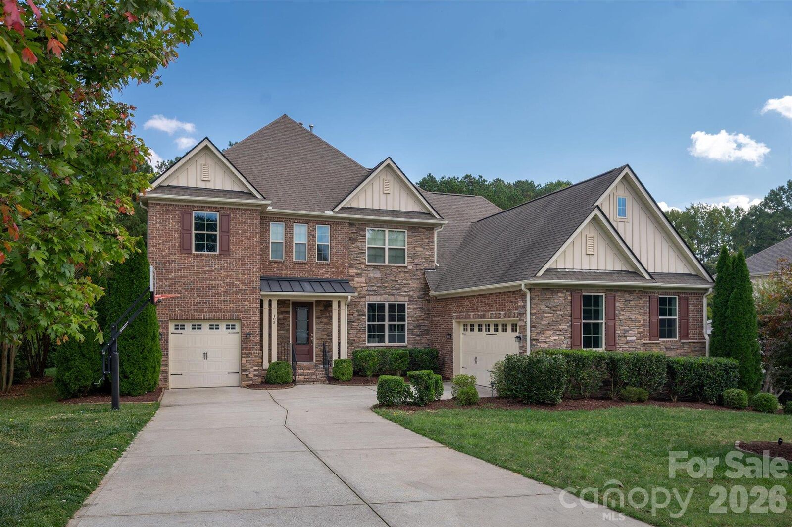 Property Photo:  105 Highclere Drive  NC 28173 