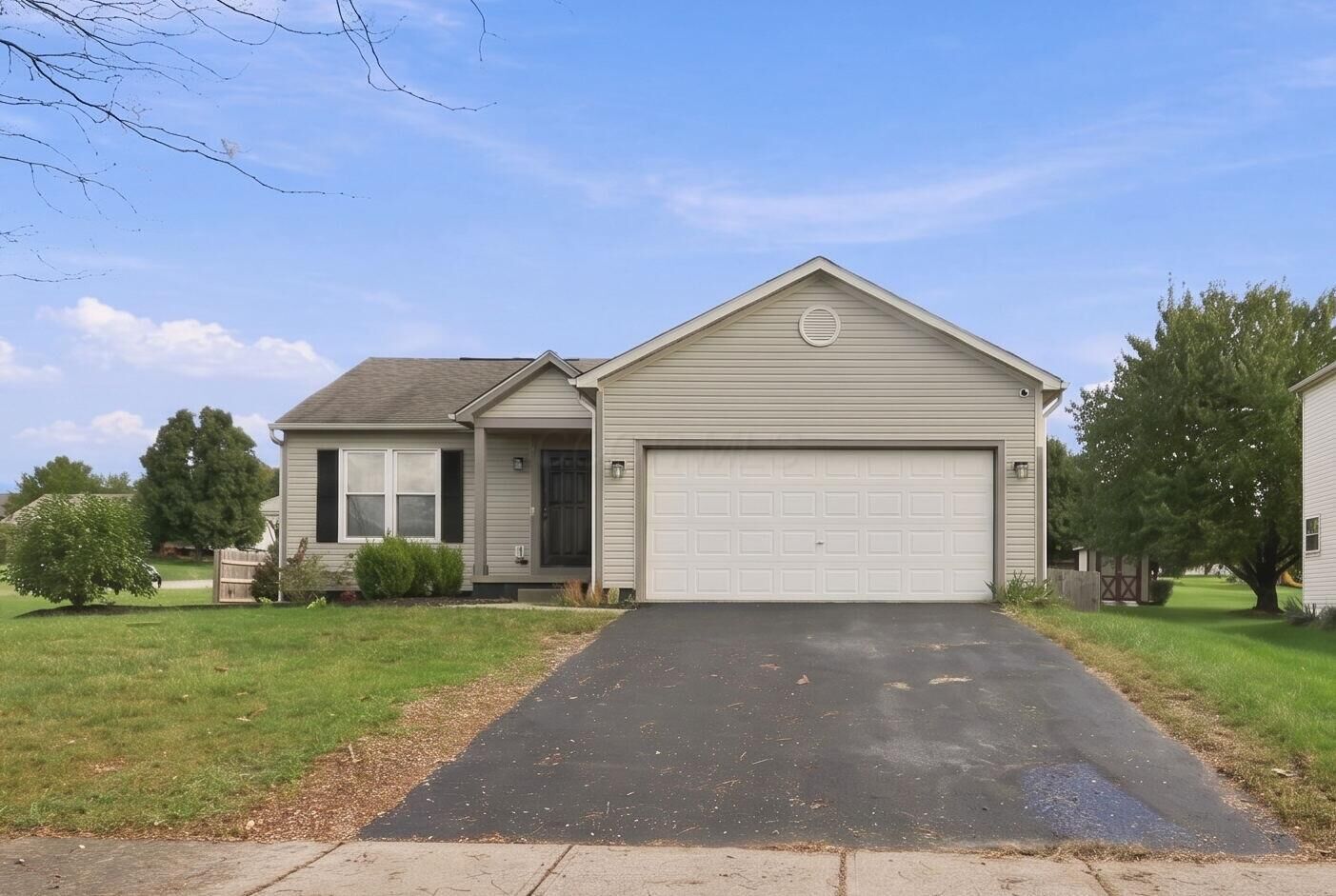 Property Photo:  1816 Fern Trail Drive  OH 43130 