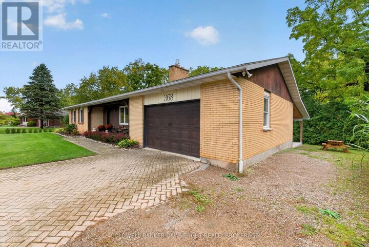 Property Photo:  368 Station Street  ON N0M 2K0 