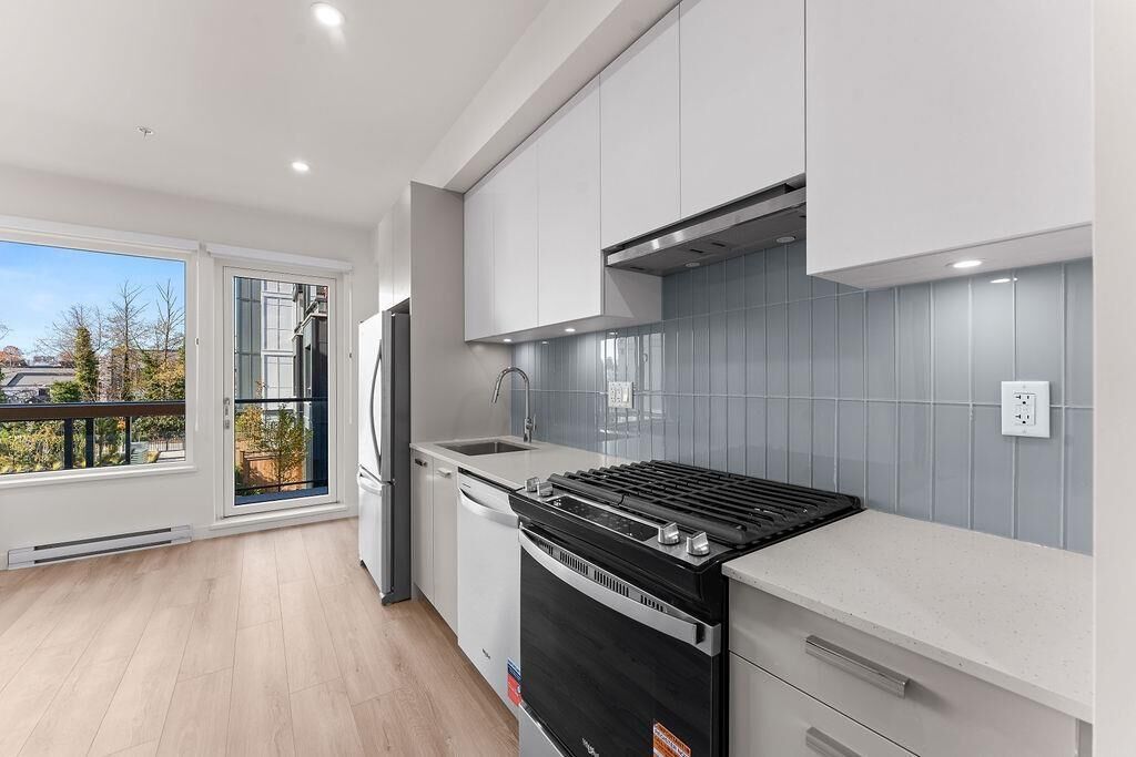 Property Photo:  13760 75A Avenue 220  BC V3W 3W5 