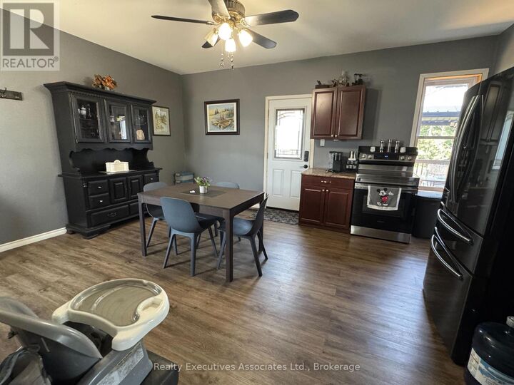 Property Photo:  108 Godolphin Road  ON K0K 3K0 