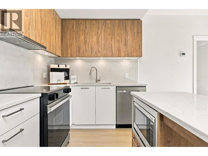 Property Photo: 82 First Street 419 BC V3L 0L8
