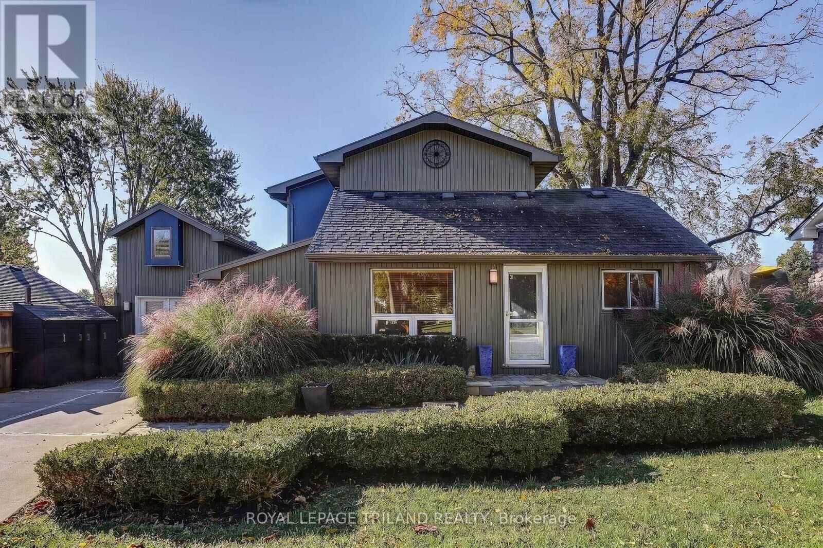 Property Photo:  3137 Hale Street  ON N5H 2K2 