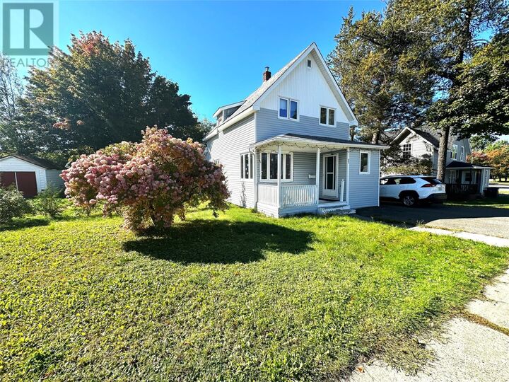 Property Photo:  47 Beaumont Avenue  NL A2A 1Z8 