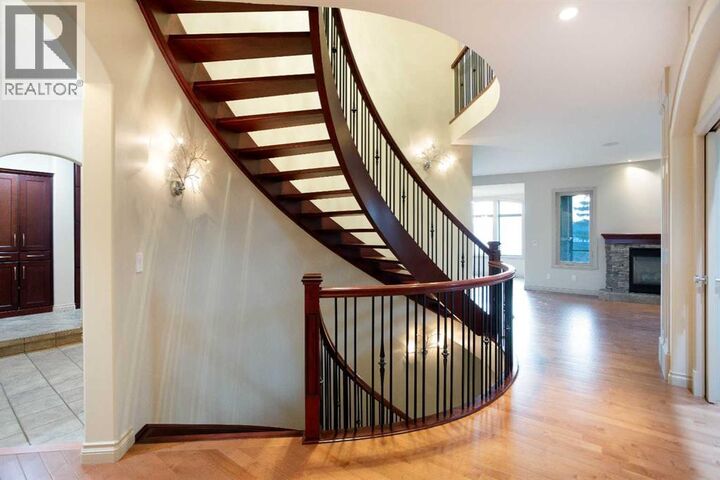 Property Photo:  135 Coopers Hill Southwest  AB T4B 3B8 