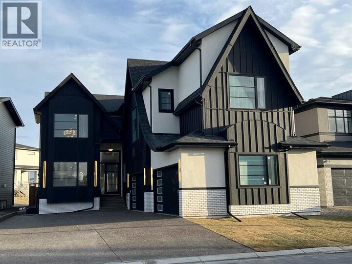 Property Photo:  16 Rockcliff Hill Northwest  AB T3G 0G6 