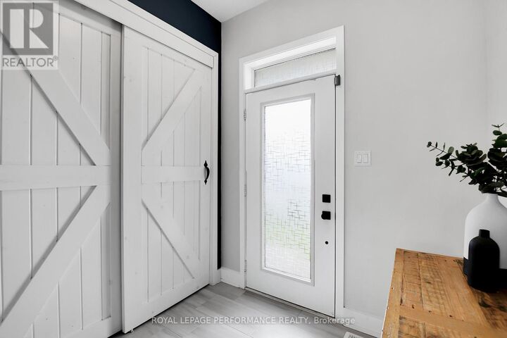 Property Photo: 56 Pelham Crescent ON K0A 2Z0