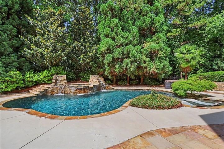 Property Photo:  5152 Legends Drive  GA 30517 