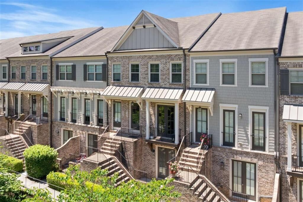 Property Photo: 3581 Parkside Way GA 30319