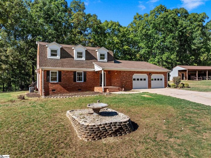 Property Photo: 798 Burnt Gin Road SC 29340-6000