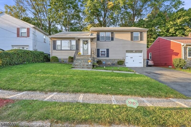 Property Photo: 1747 Colgate Pl NJ 07083