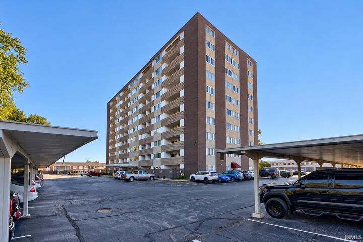 Property Photo:  1100 Erie Avenue 102  IN 47715 