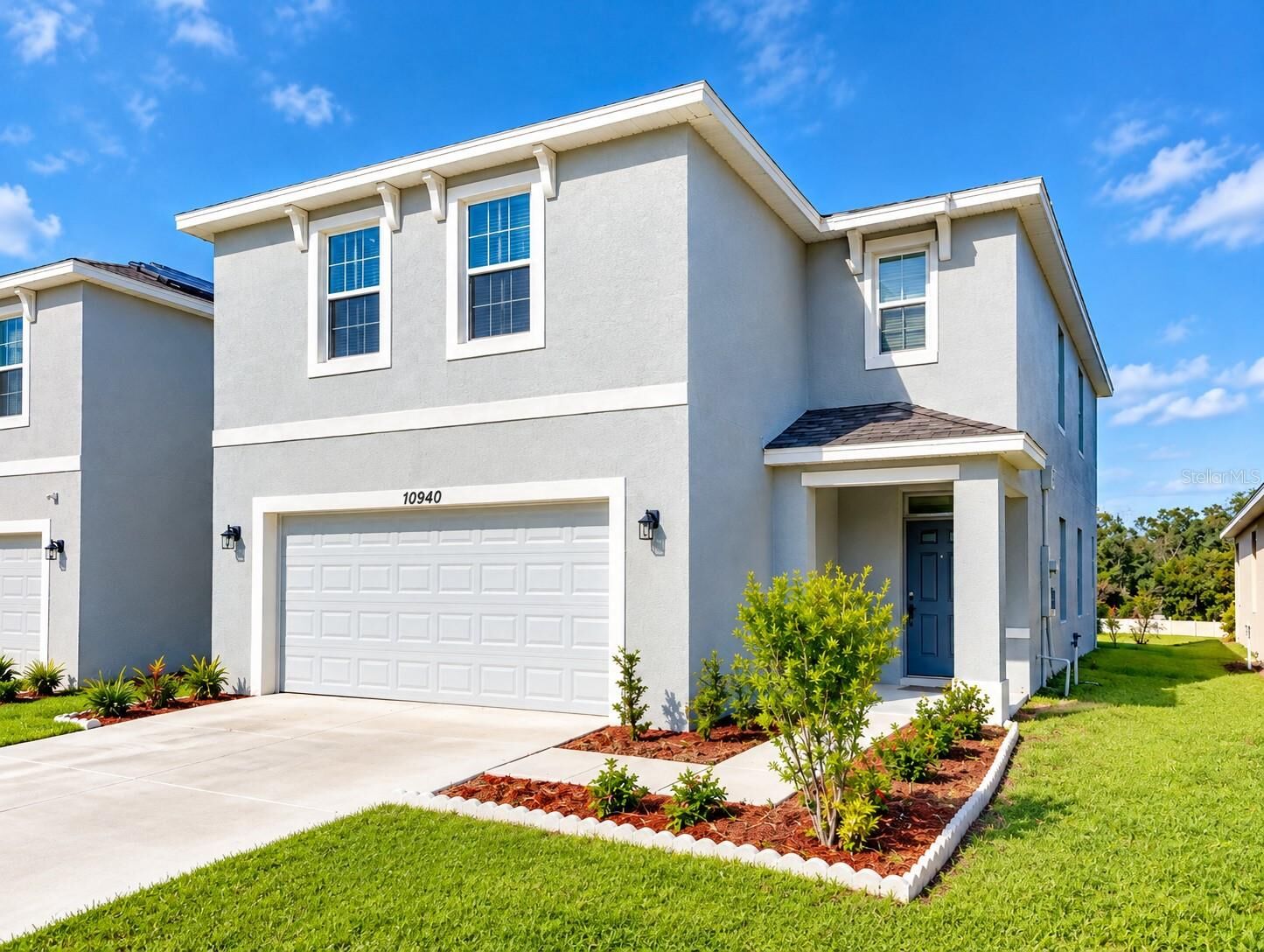Property Photo:  10940 Trailing Vine Drive  FL 33610 