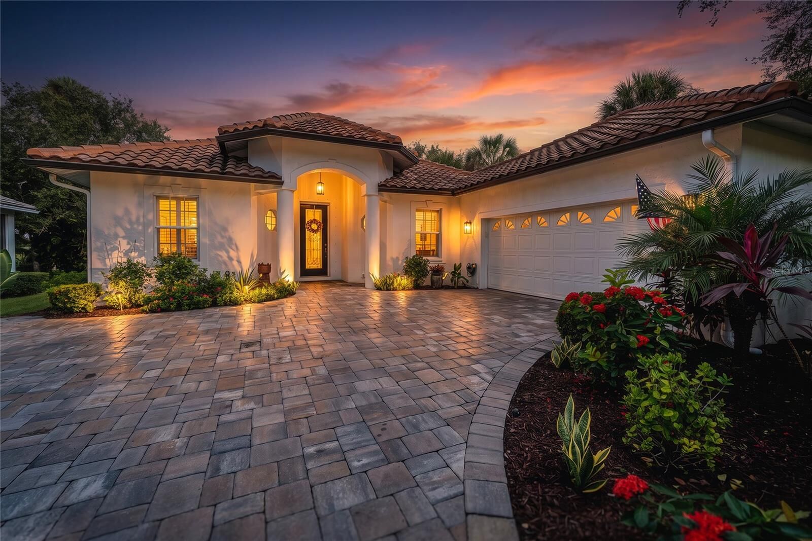 Property Photo:  836 Connemara Circle  FL 34292 