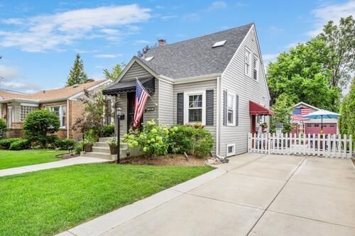 Property Photo: 9440 S Clifton Park Avenue IL 60805