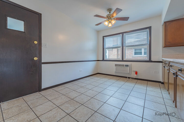 Property Photo: 8503 W Berwyn Avenue 2 IL 60656