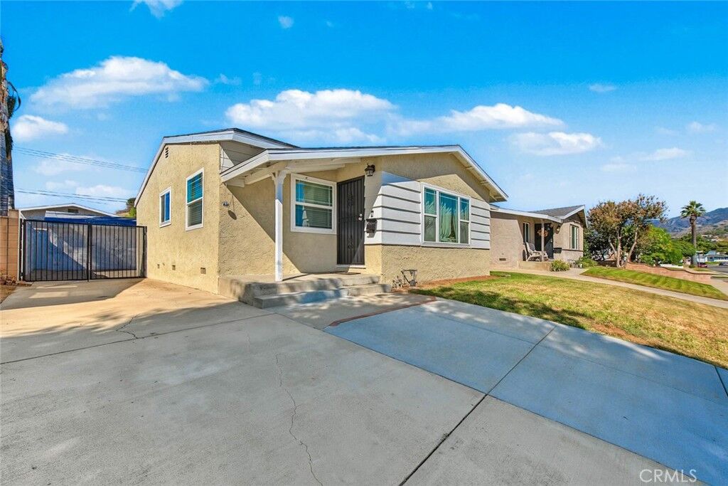 Property Photo: 817 S Lope CA 91740