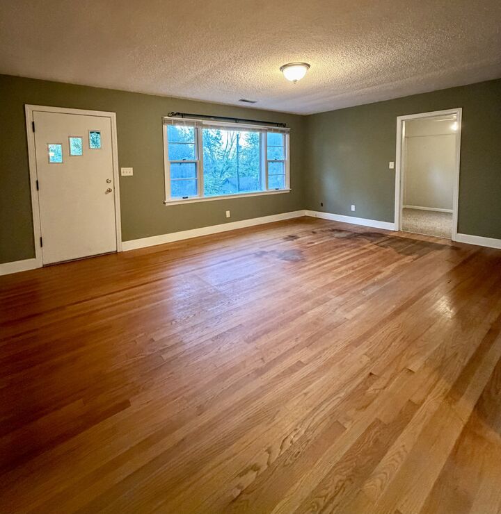 Property Photo:  1072 Stanley Ave  TN 37421 