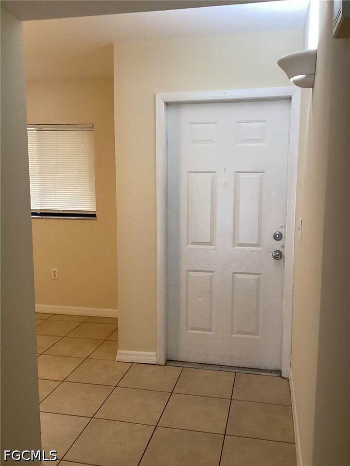 Property Photo:  2211 E 5th Street 12  FL 33936 