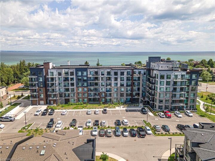 Property Photo:  600 North Service Road 301  ON L8E 0L2 
