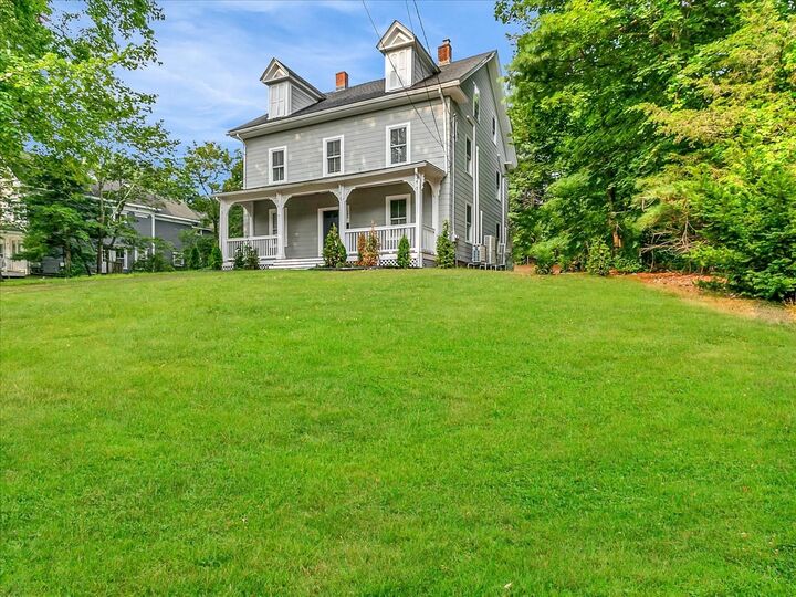 Property Photo:  186 Main St  MA 01778 