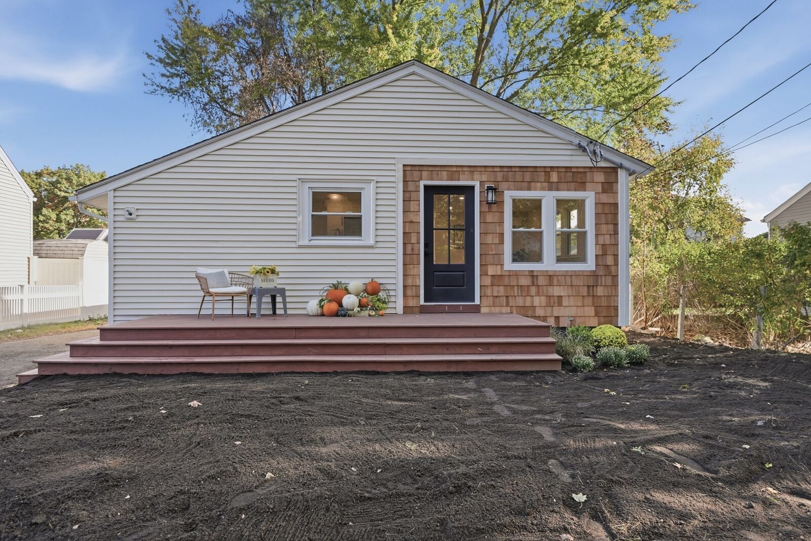 Property Photo: 19 1/2 Lillian St MA 01801