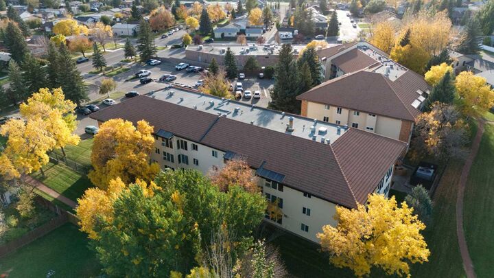 Property Photo:  65 Temple Boulevard W 307  AB T1K 5M2 