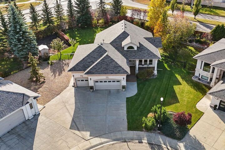 Property Photo:  516 Park Ridge Close  AB T4V 4V2 