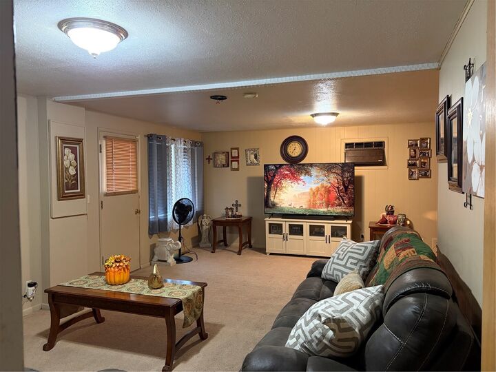 Property Photo:  324 N Dale Road  WA 98837 