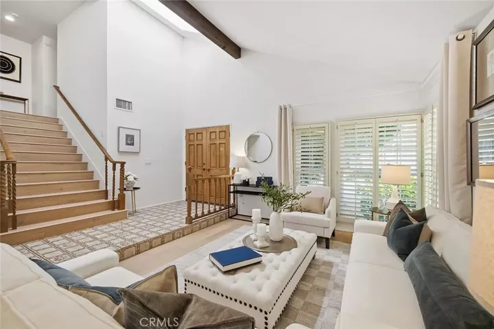 Property Photo:  8 Ribera  CA 92620 