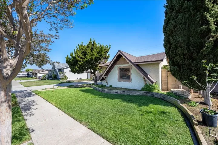 Property Photo:  7660 El Chaco  CA 90620 
