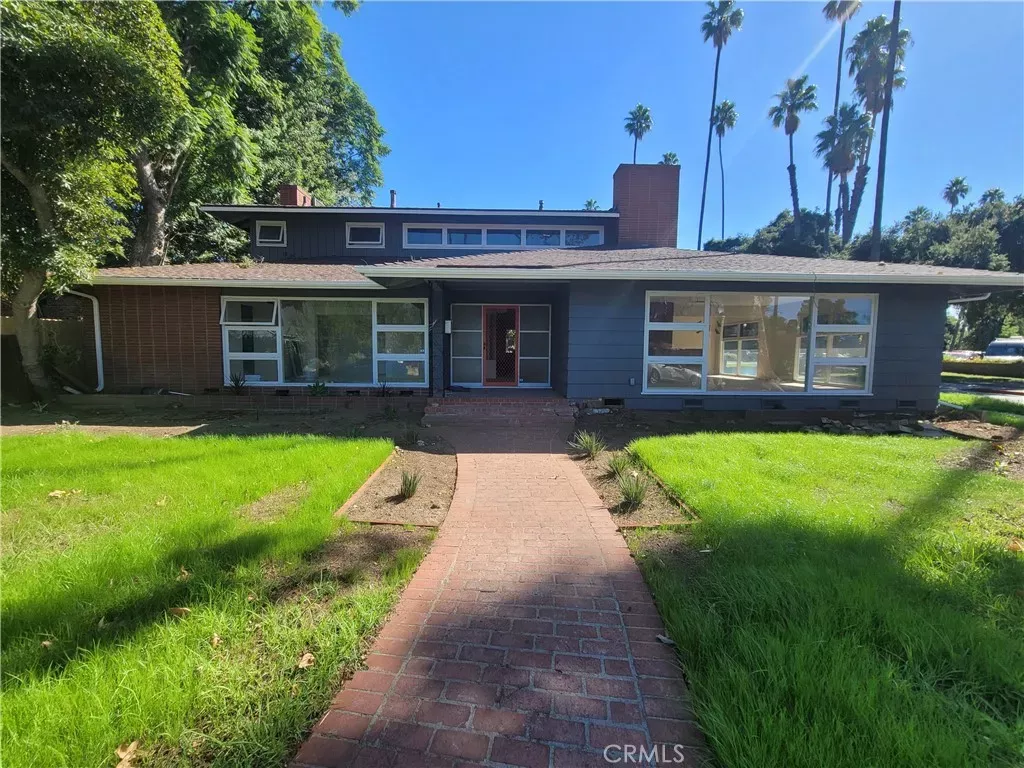 Property Photo:  7184 El Padro  CA 92504 