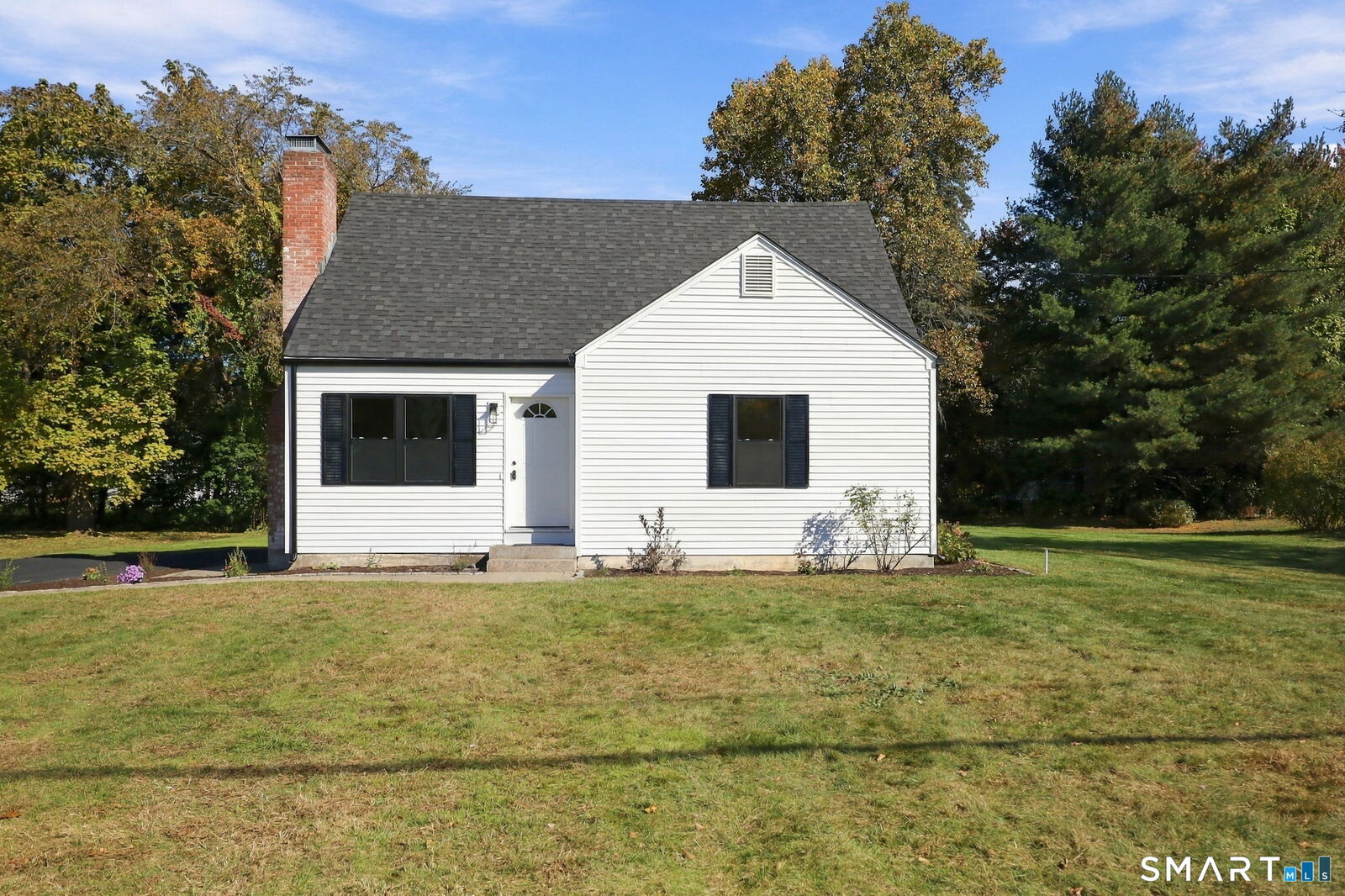 Property Photo:  80 Strong Road  CT 06074 